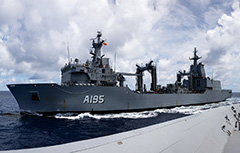 Royal Australian Navy Supply class Auxiliary Oiler Replenishment HMAS Supply misalligned drive shaft